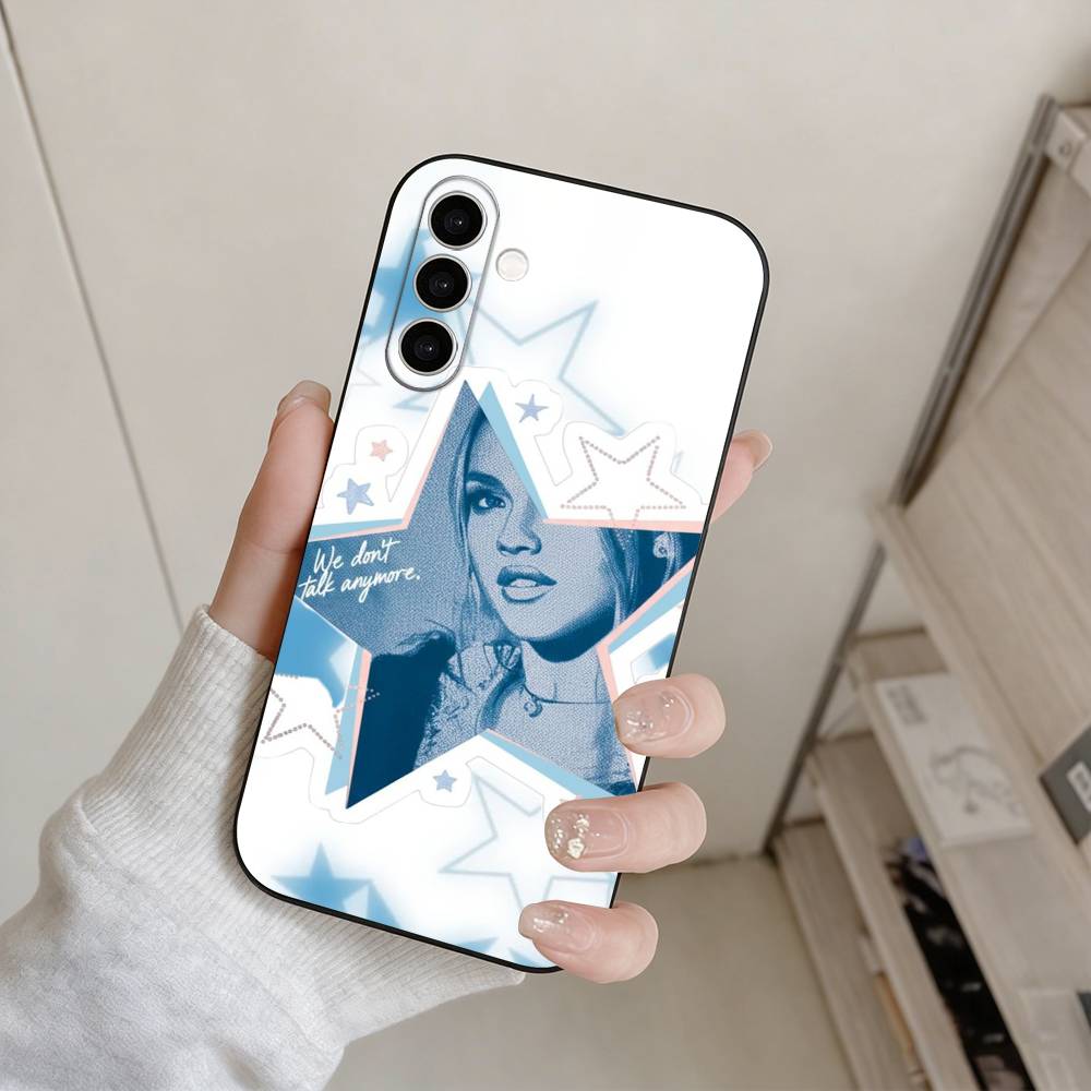 F-Freya Skye Singer Phone Case - đánh giá và giá Street Fashion Official