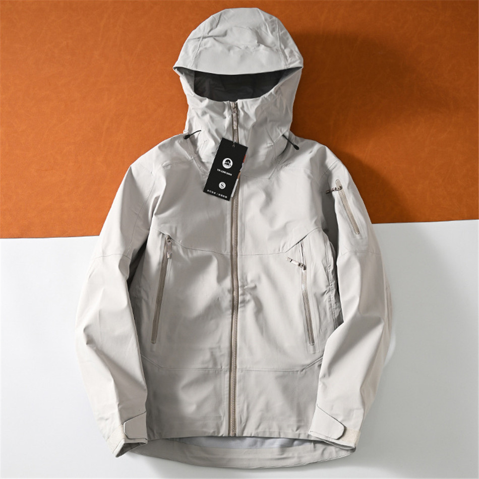 Outdoor Waterproof and Windpro - đánh giá và giá Windbreak Shell Jacket